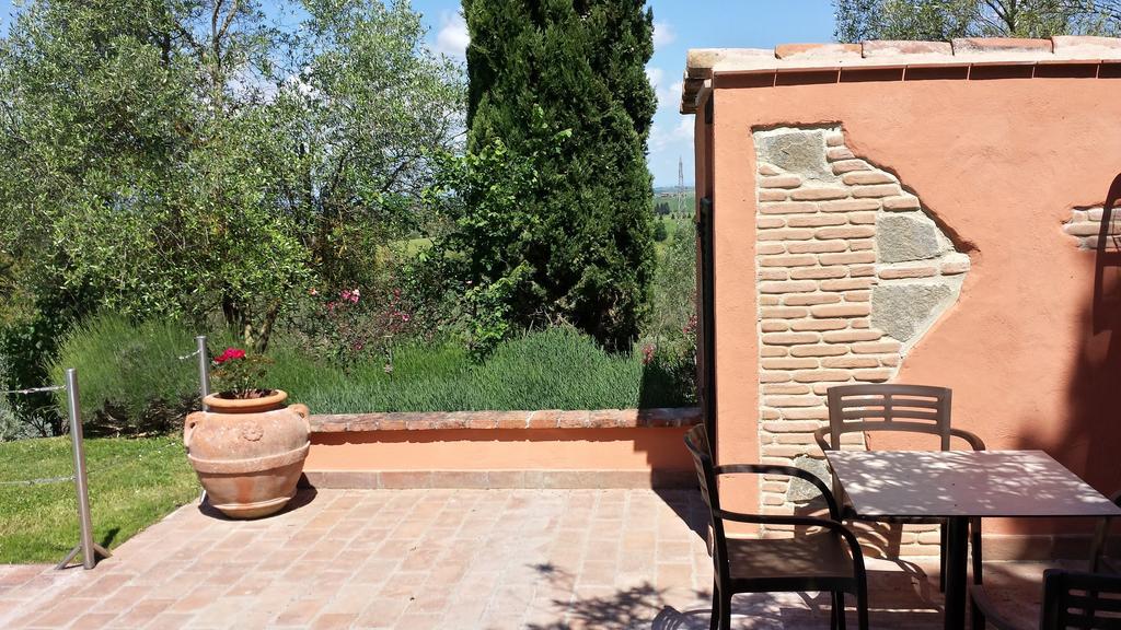 Agriturismo Palazzo Val Del Sasso Villastrada  Luaran gambar